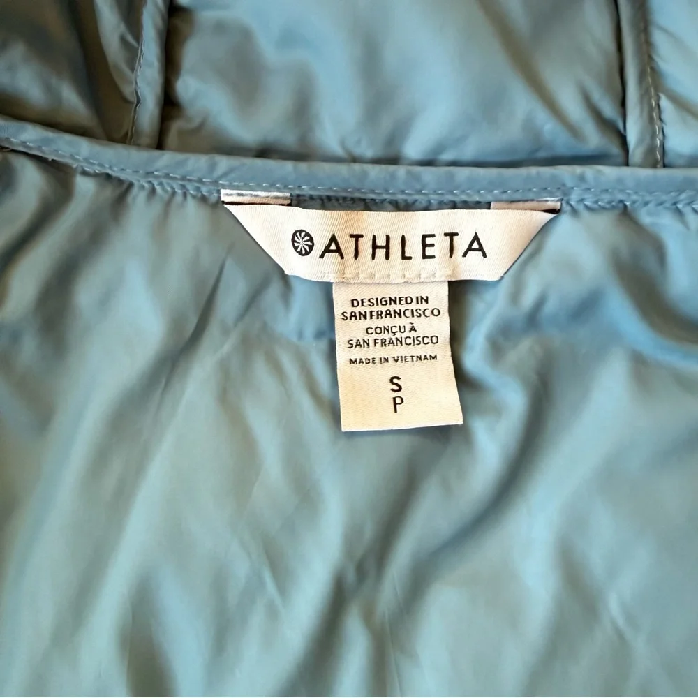 Athleta Aire Puffer Vest Size Small in Coastal Blue - Picture 10 of 16